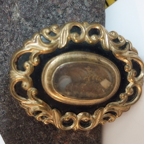 Antique Victorian hair art mourning brooch pendant gold filled scroll brooch - Picture 10 of 13